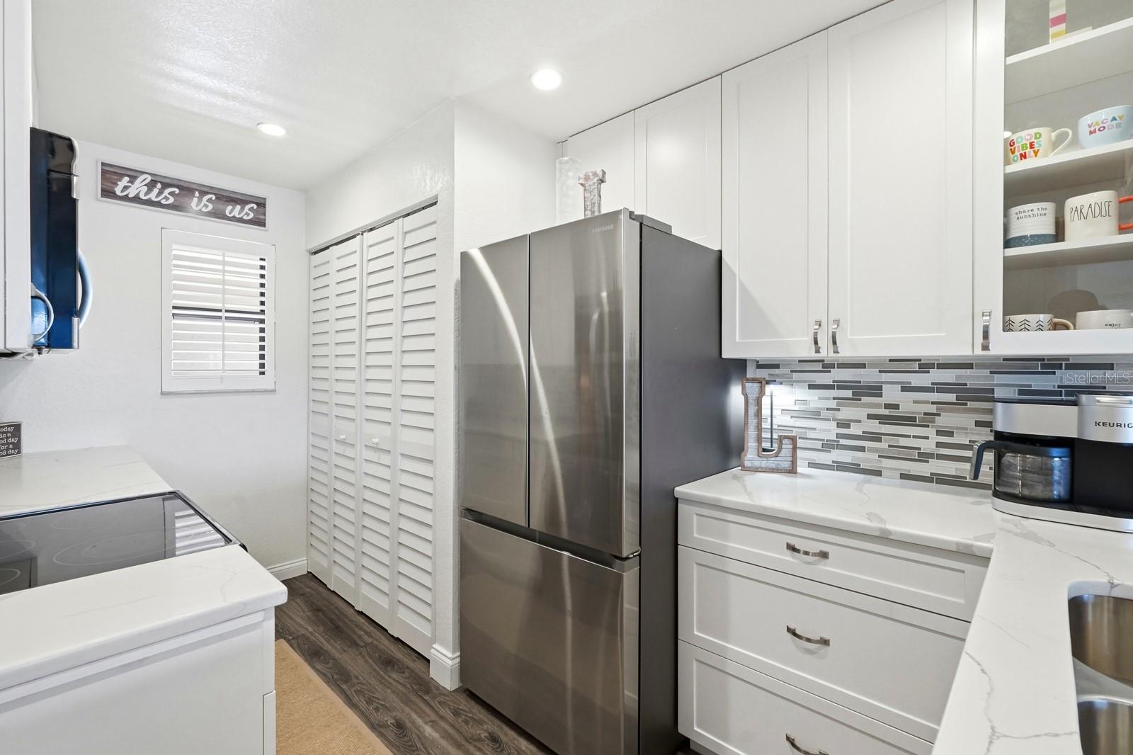 458 Bouchelle Dr #203 Property Photo 7
