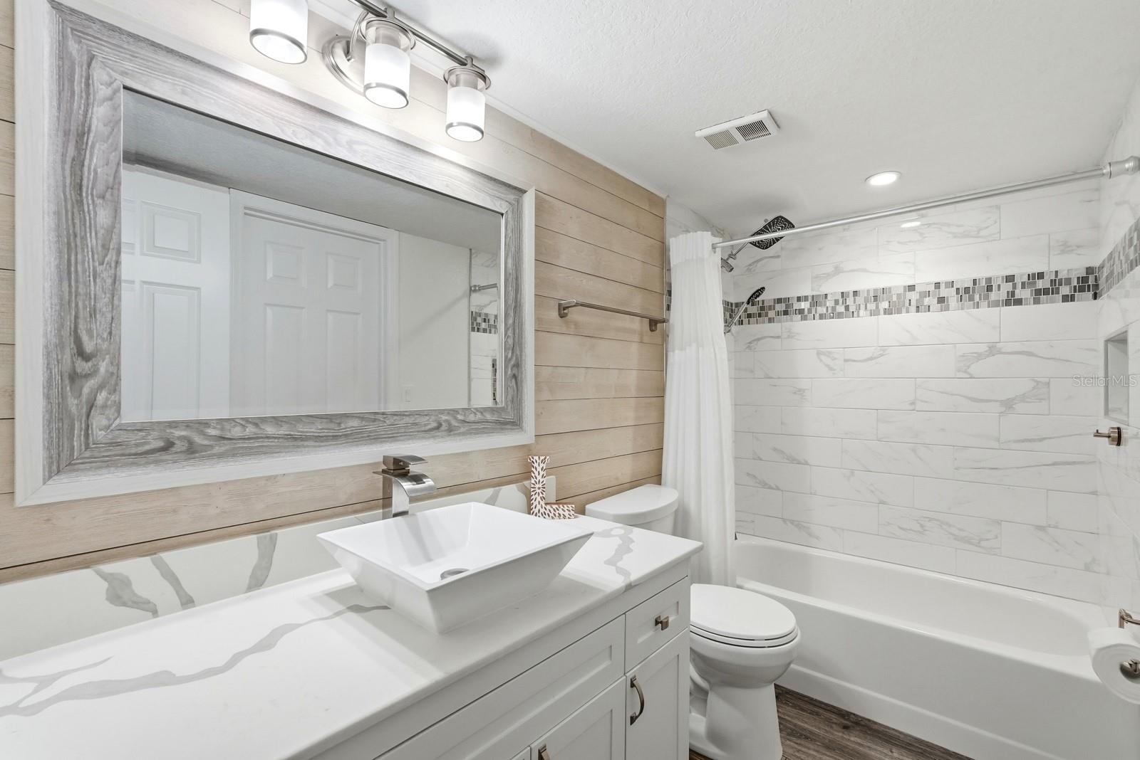 458 Bouchelle Dr #203 Property Photo 28
