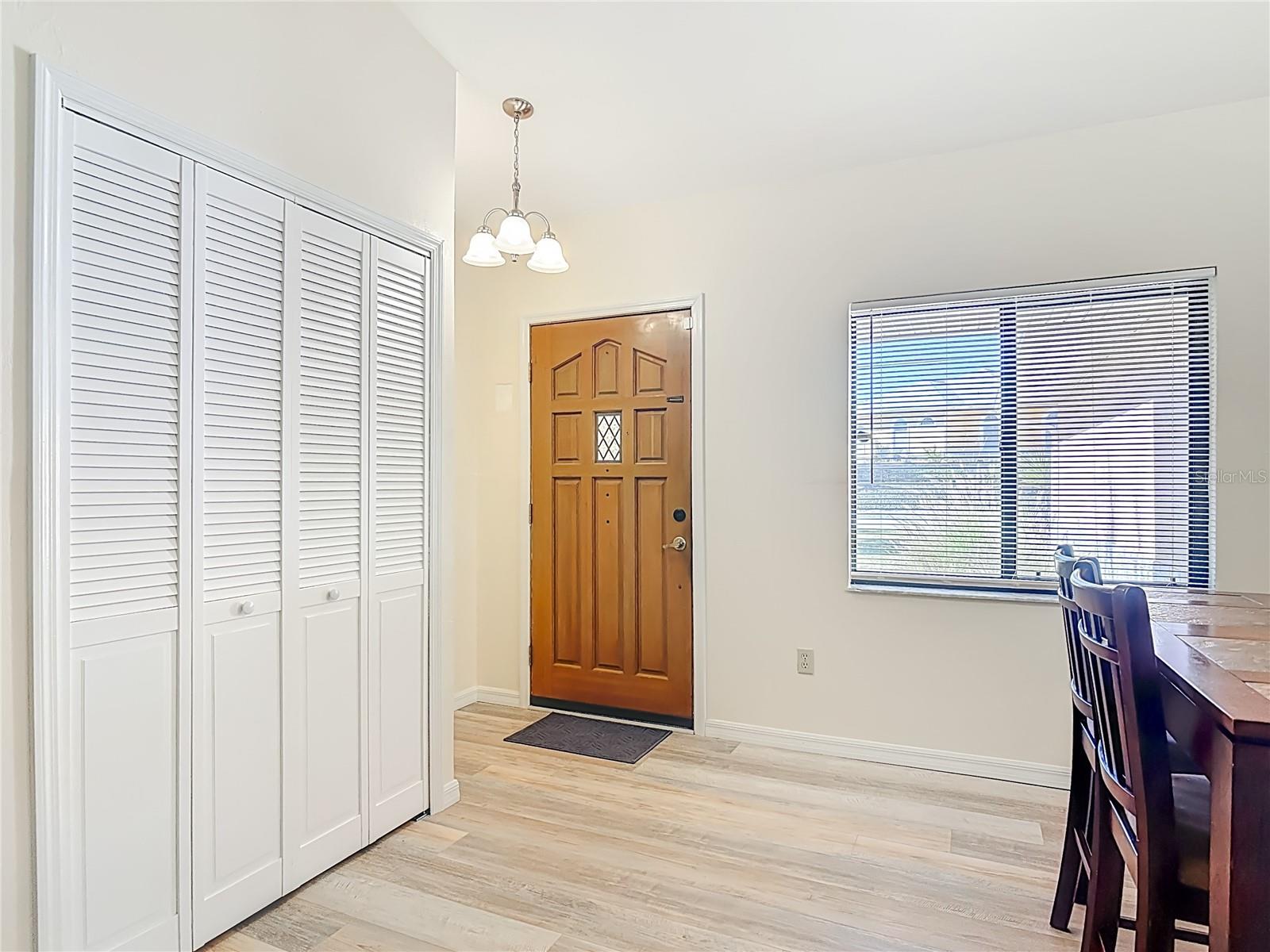 4761 Riverglen Blvd Property Photo 6