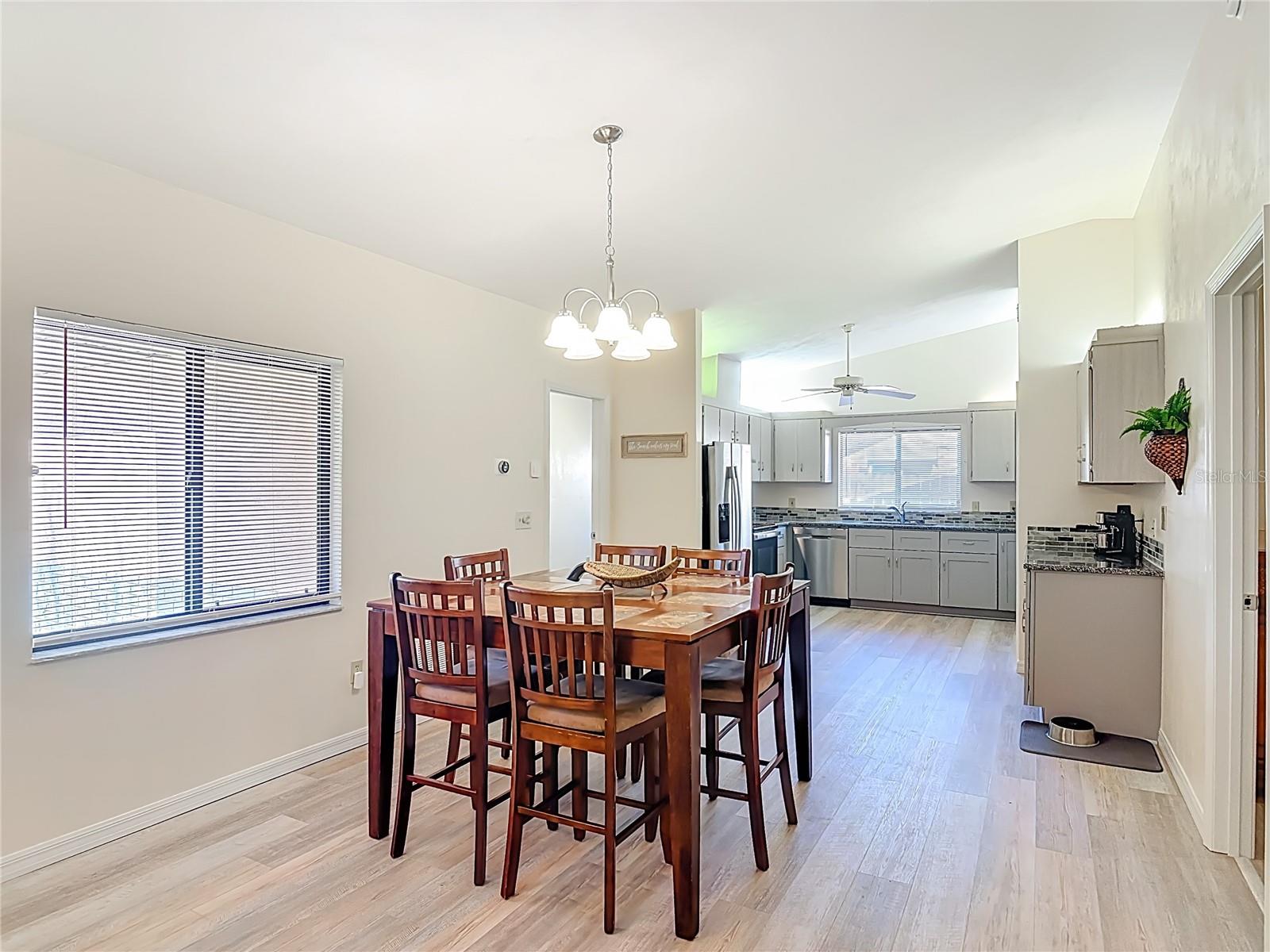 4761 Riverglen Blvd Property Photo 7