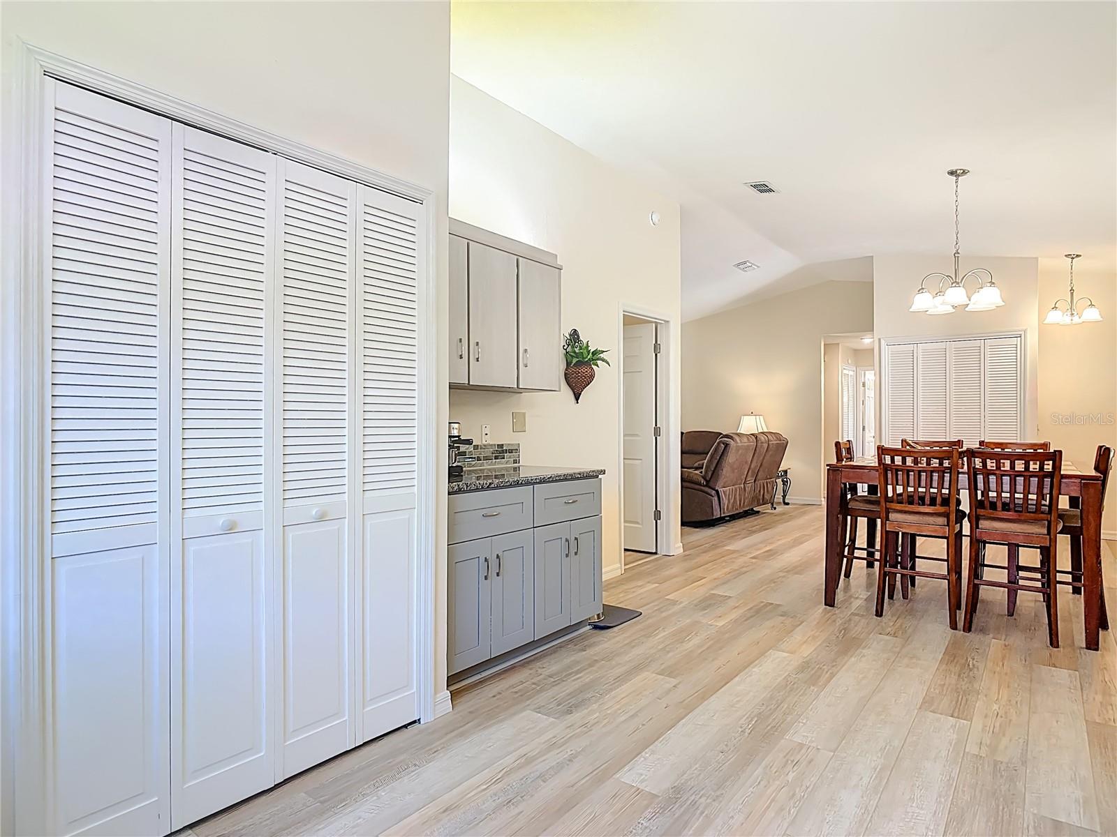 4761 Riverglen Blvd Property Photo 11