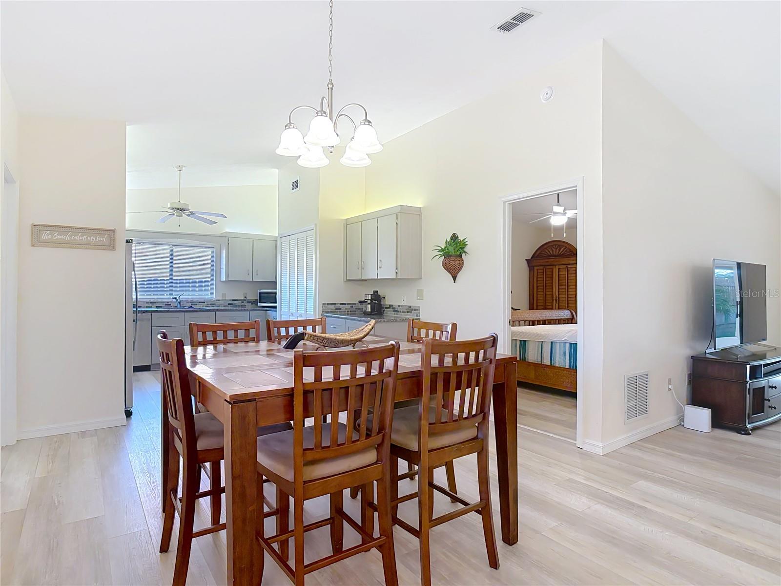 4761 Riverglen Blvd Property Photo 12