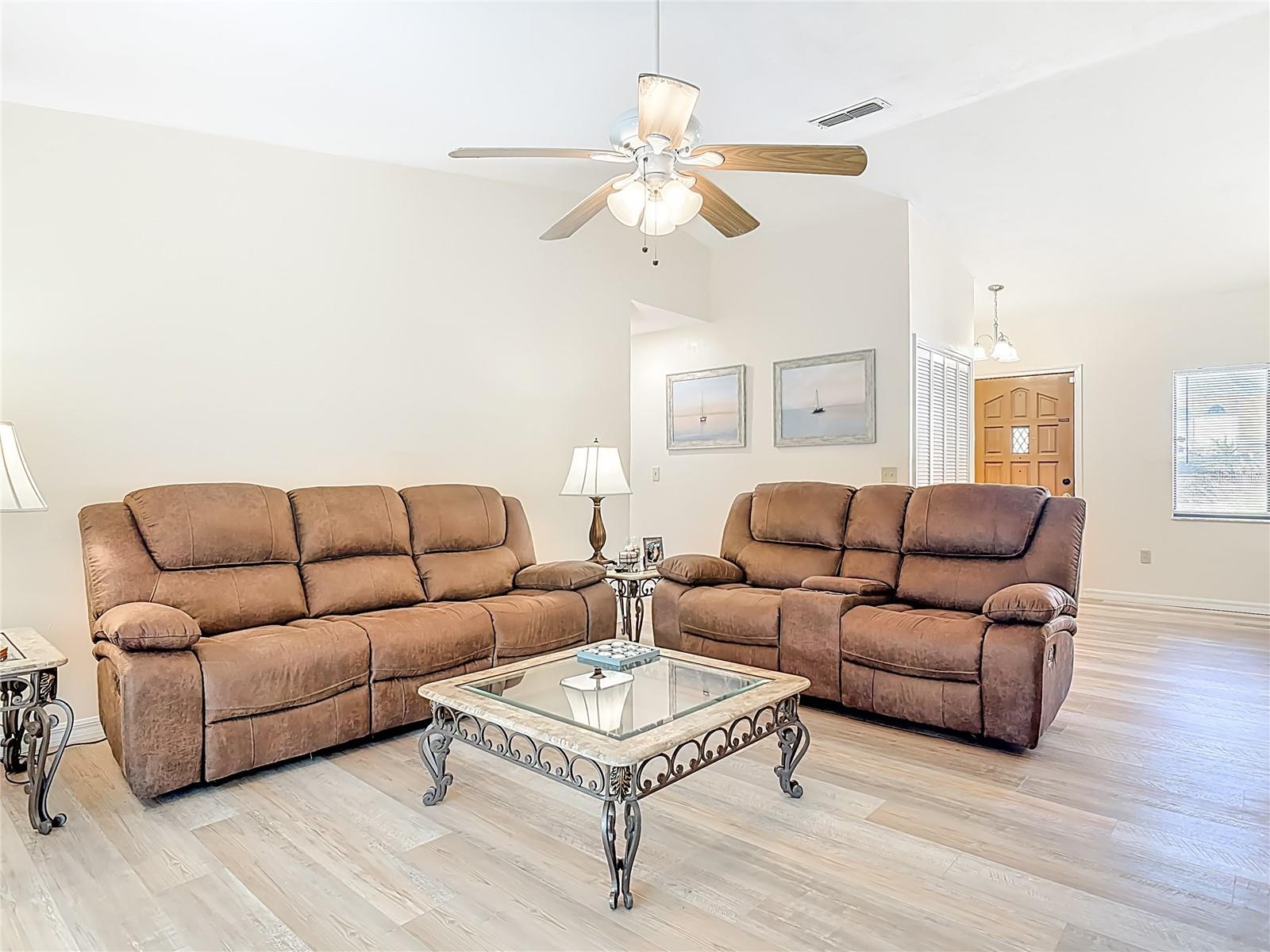 4761 Riverglen Blvd Property Photo 16