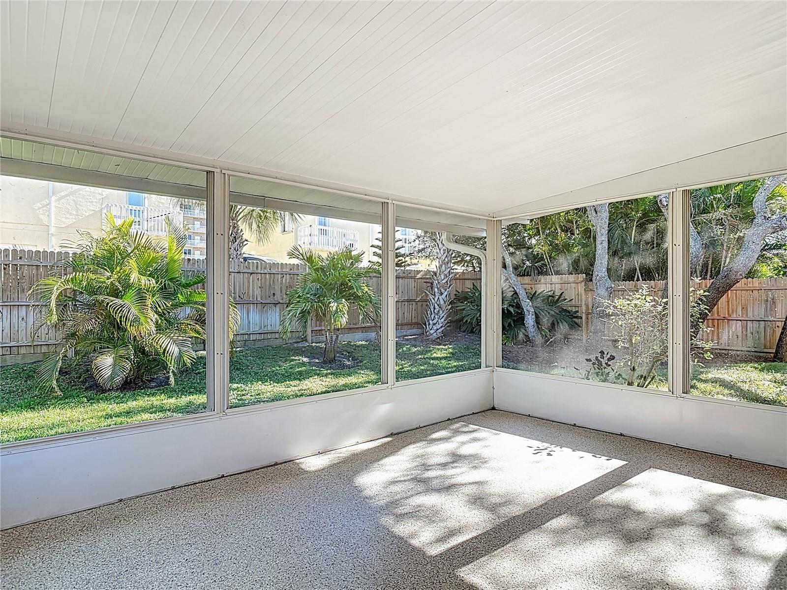 4761 Riverglen Blvd Property Photo 30