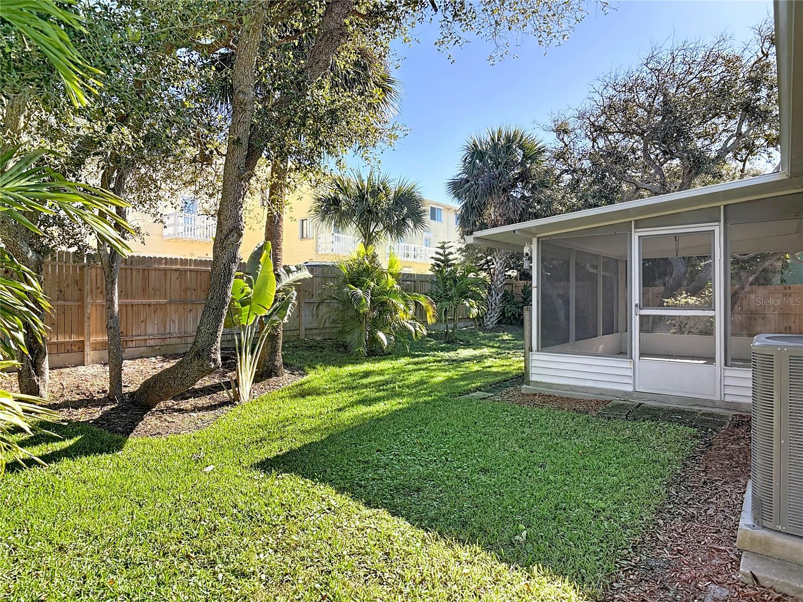 4761 Riverglen Blvd Property Photo 34
