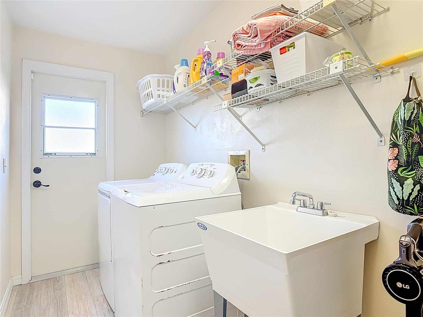 4761 Riverglen Blvd Property Photo 40
