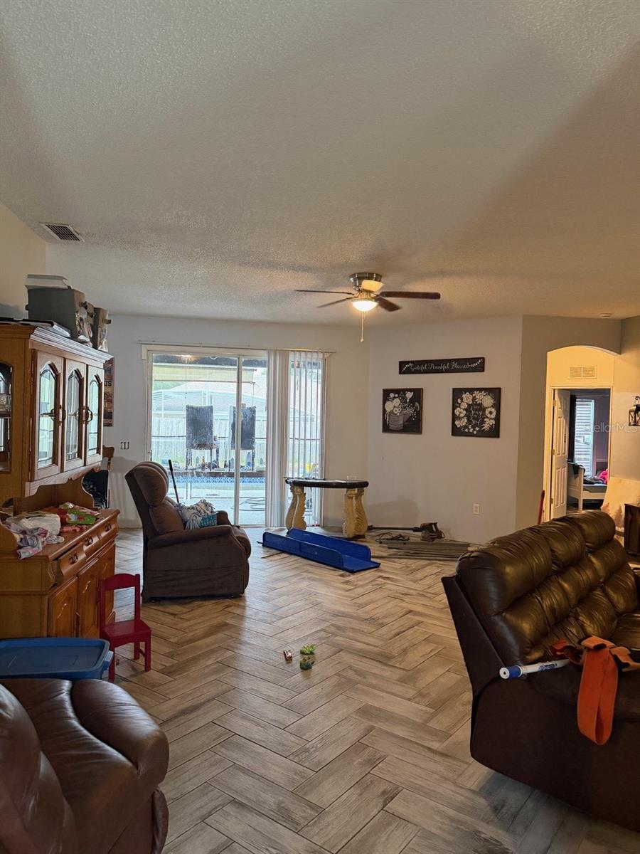 2904 Juniper Dr Property Photo 6