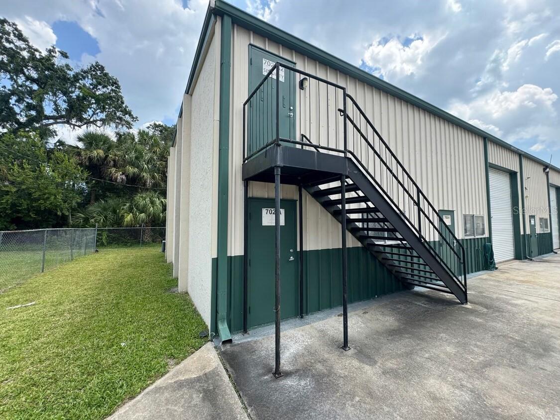 702 W PARK AVE #A1 Property Photo 1