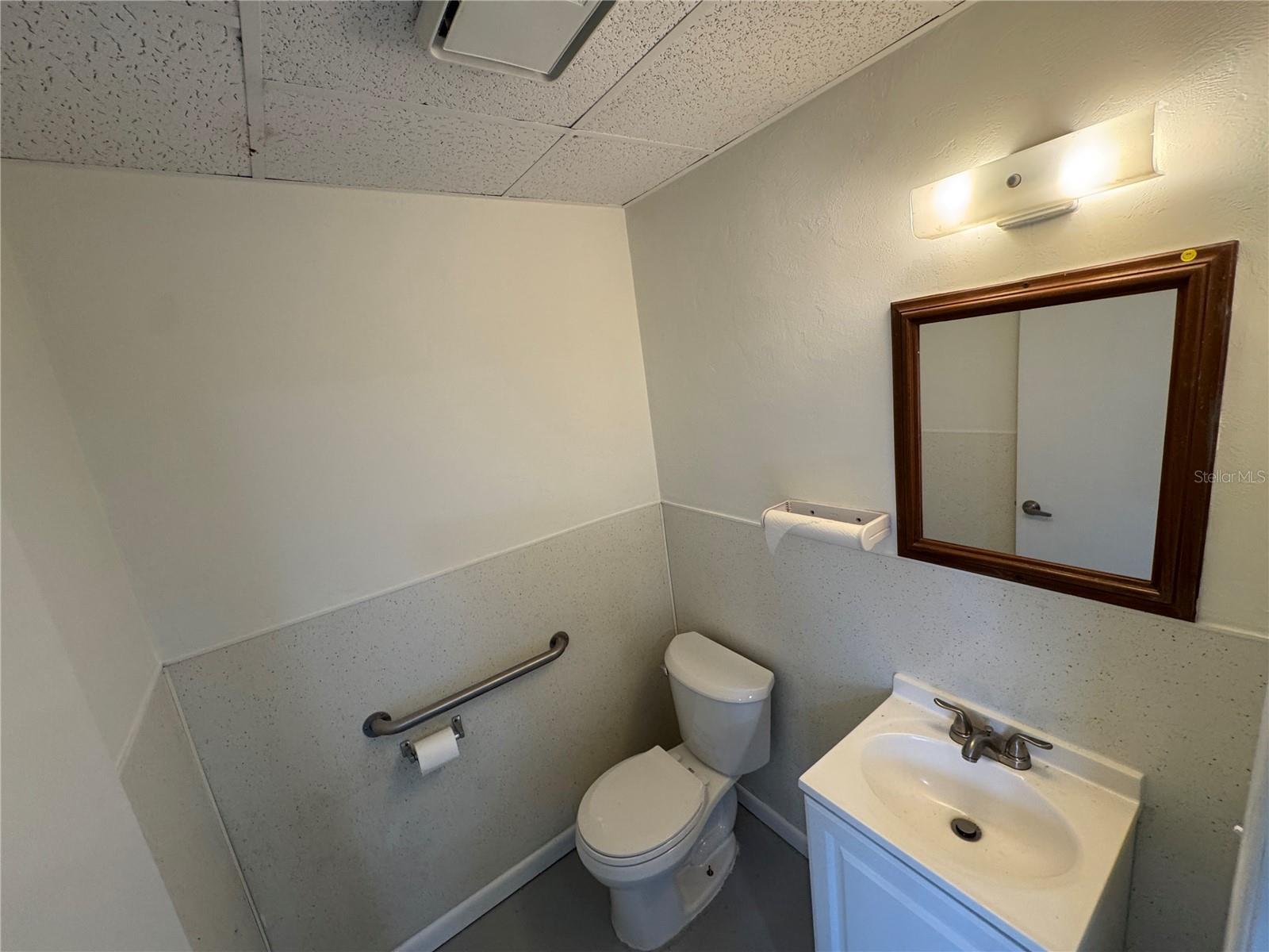 702 W Park Ave #a1 Property Photo 7