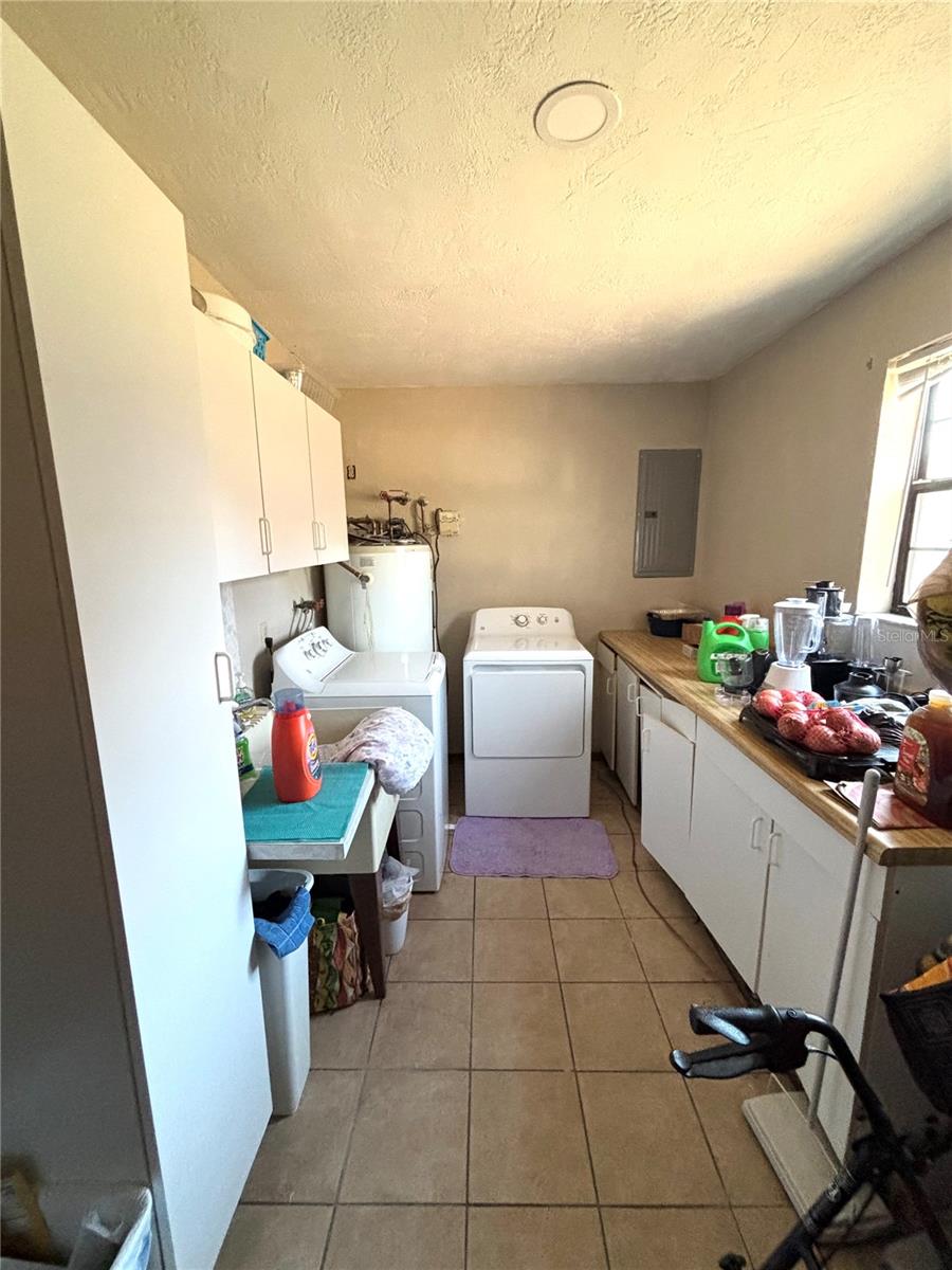 6 Fairgreen Ave Property Photo 18