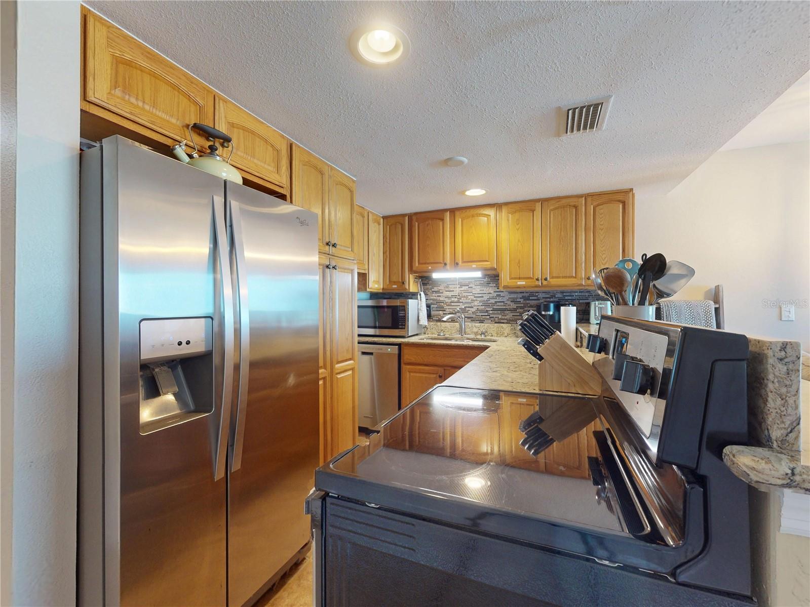 4849 Saxon Dr #c208 Property Photo 21