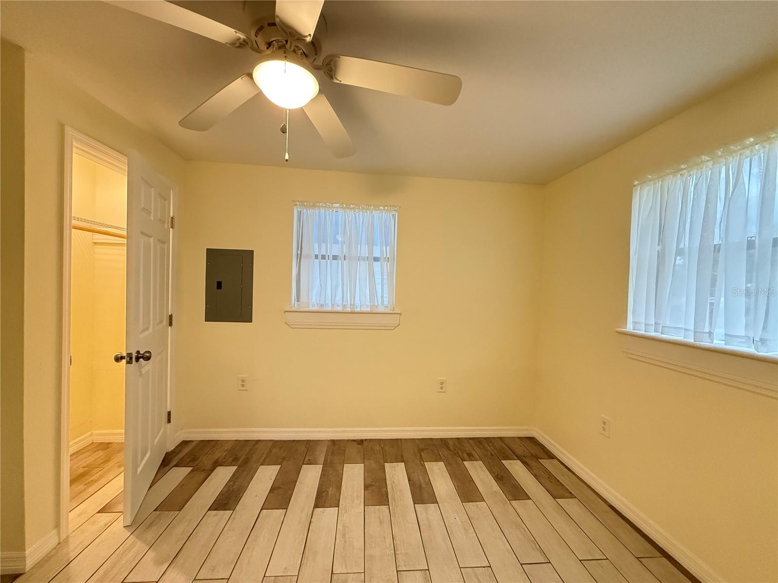 302 Adele St Property Photo 22