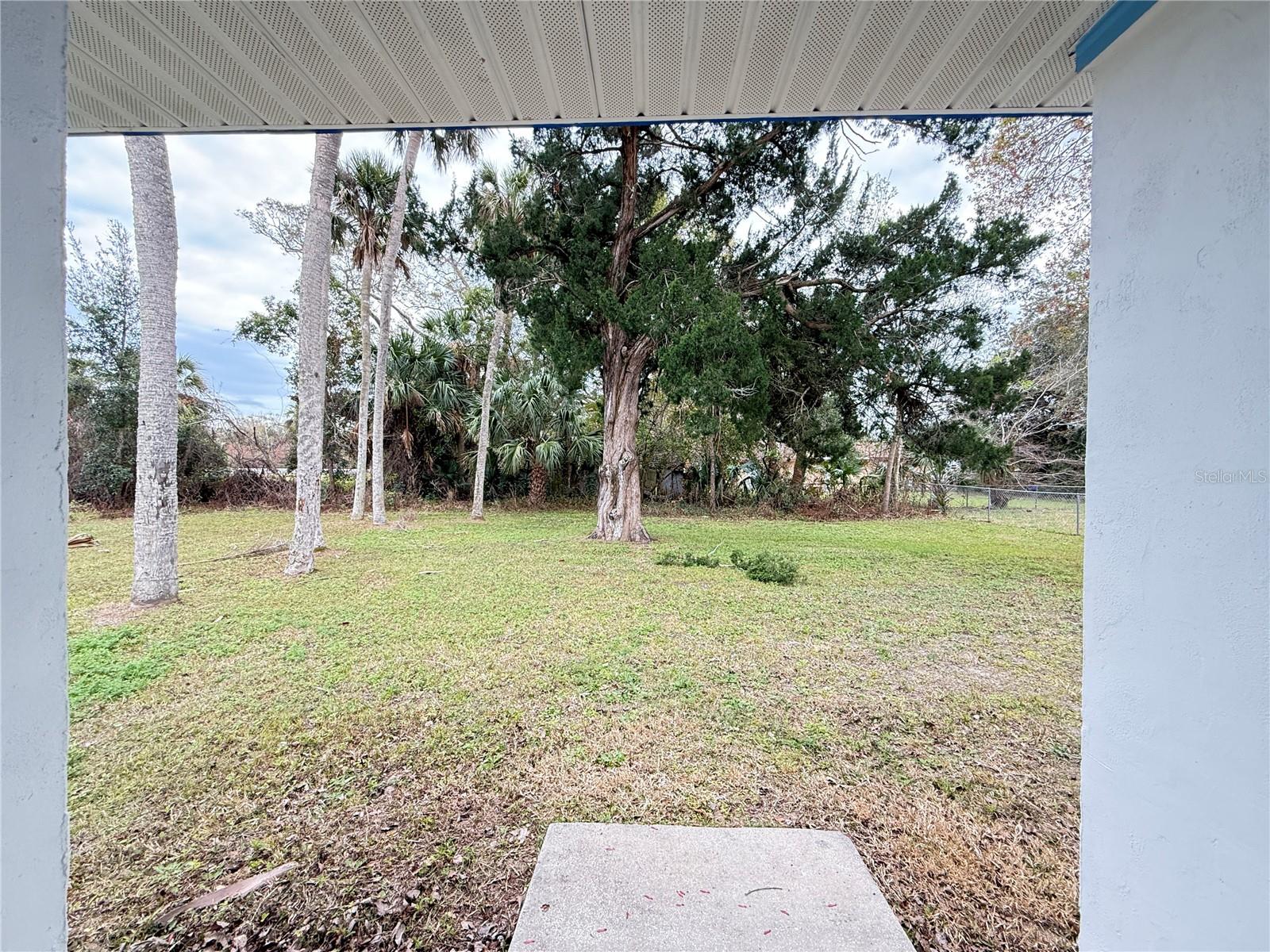 302 Adele St Property Photo 32