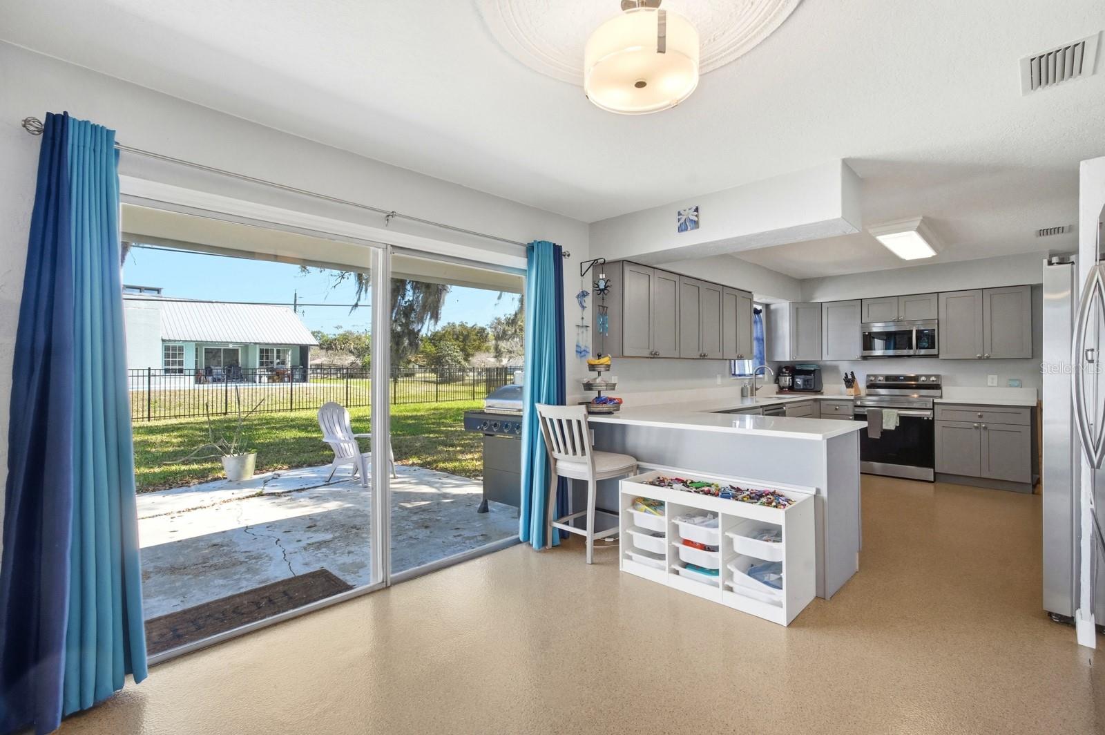 2329 Lime Tree Property Photo 6