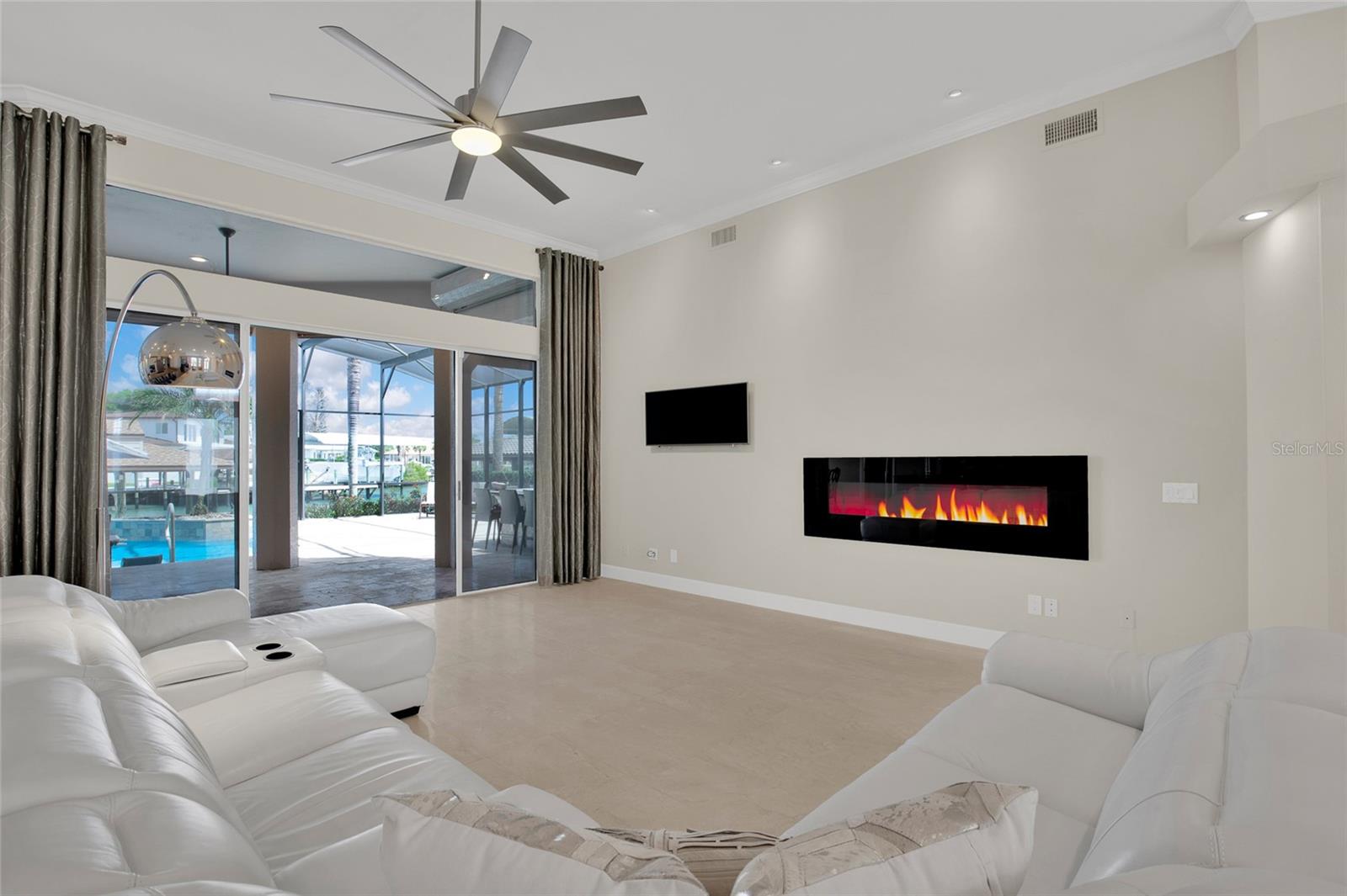 133 Via Capri Property Photo 14