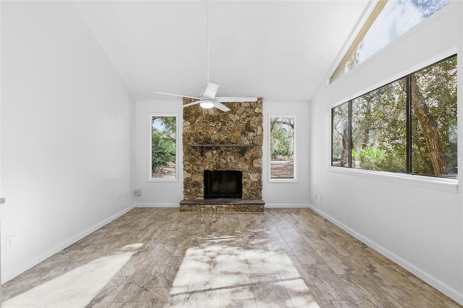 38 Snaresbrook Ct Property Photo 17