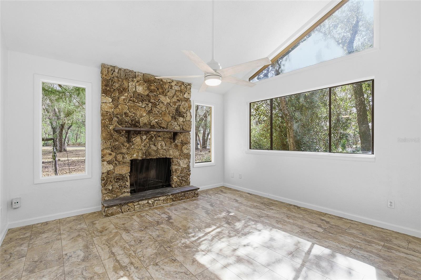 38 Snaresbrook Ct Property Photo 18
