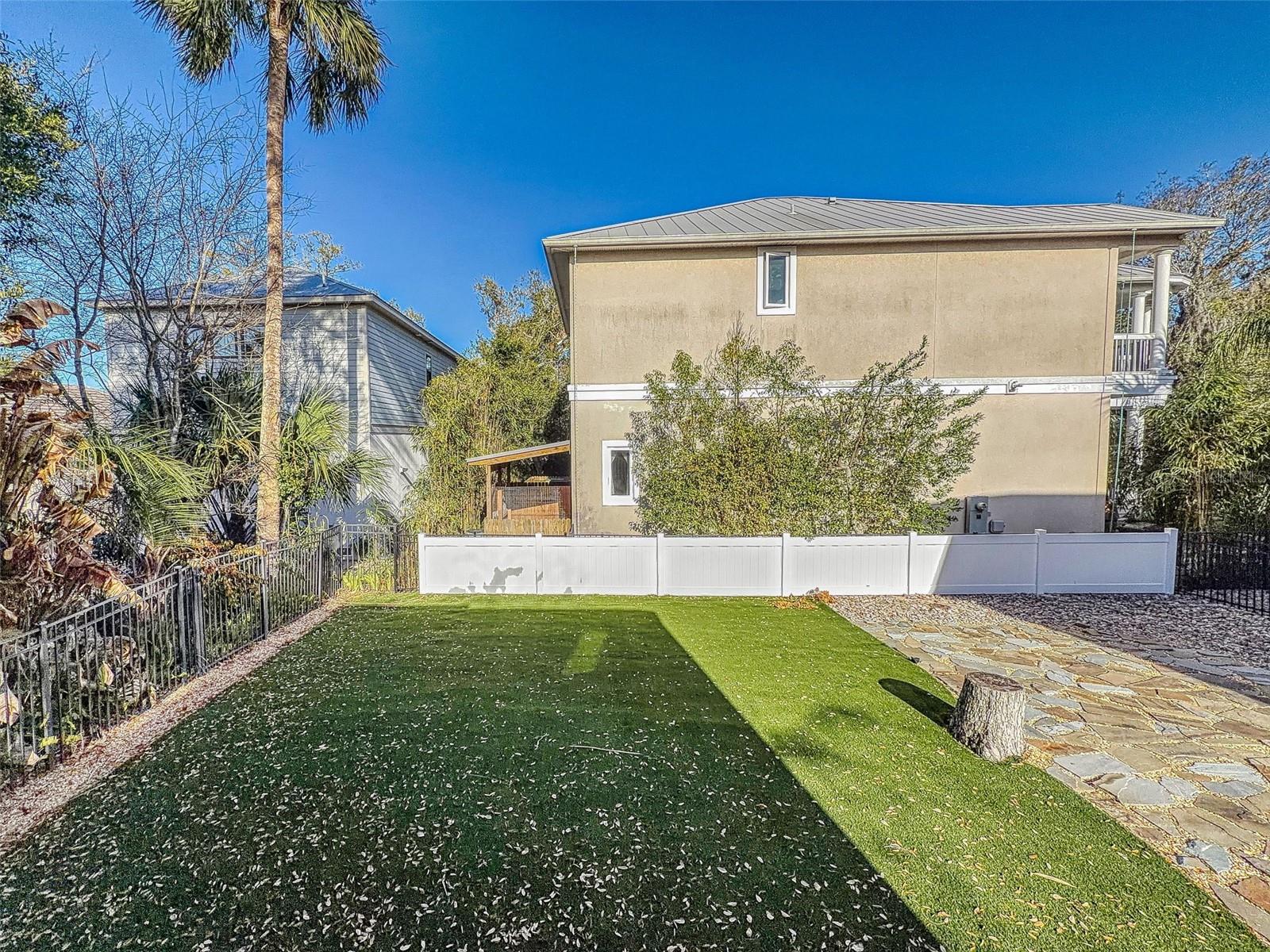 76 Duero St Property Photo 35