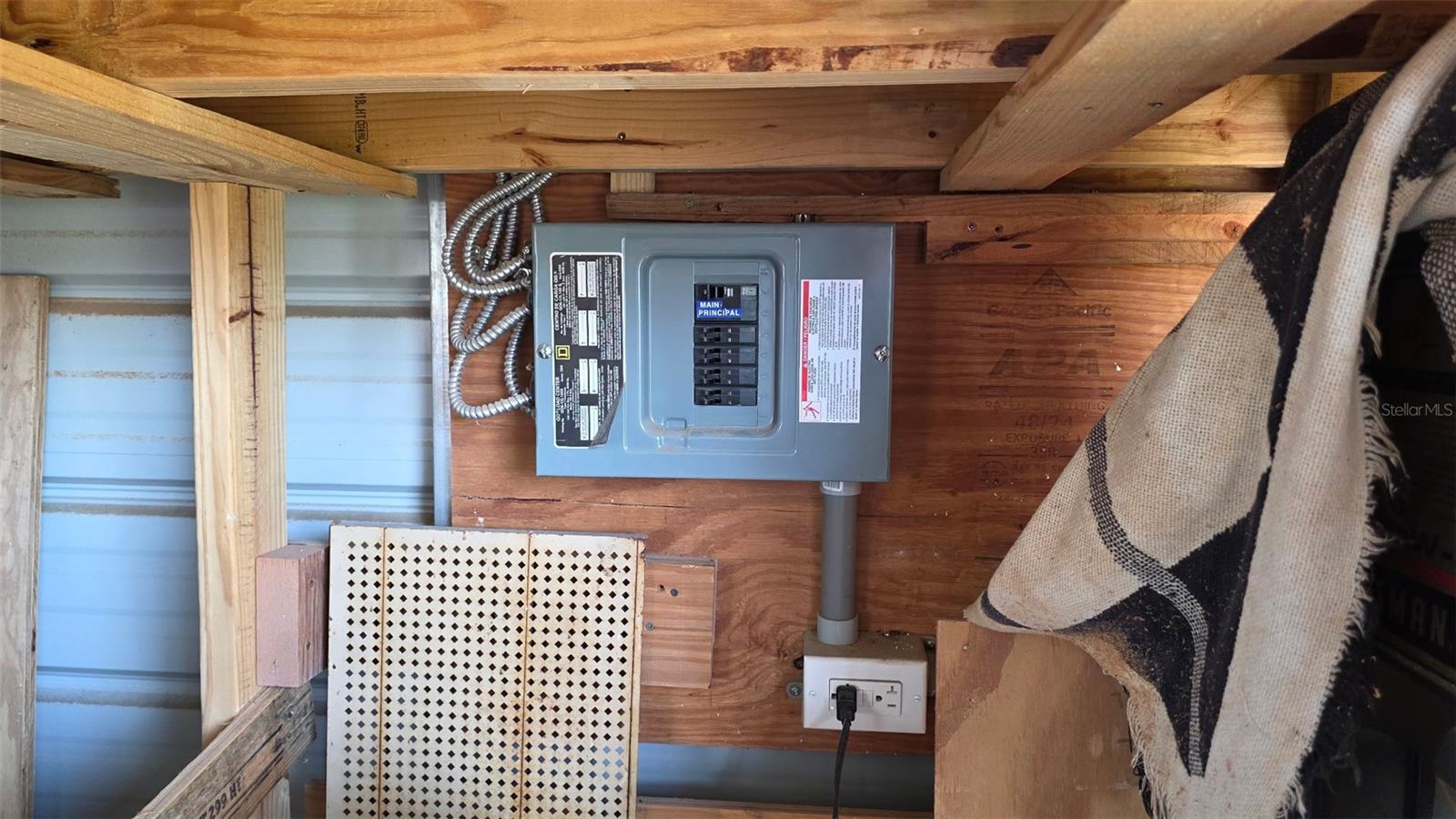 707 Jane Ave Property Photo 23