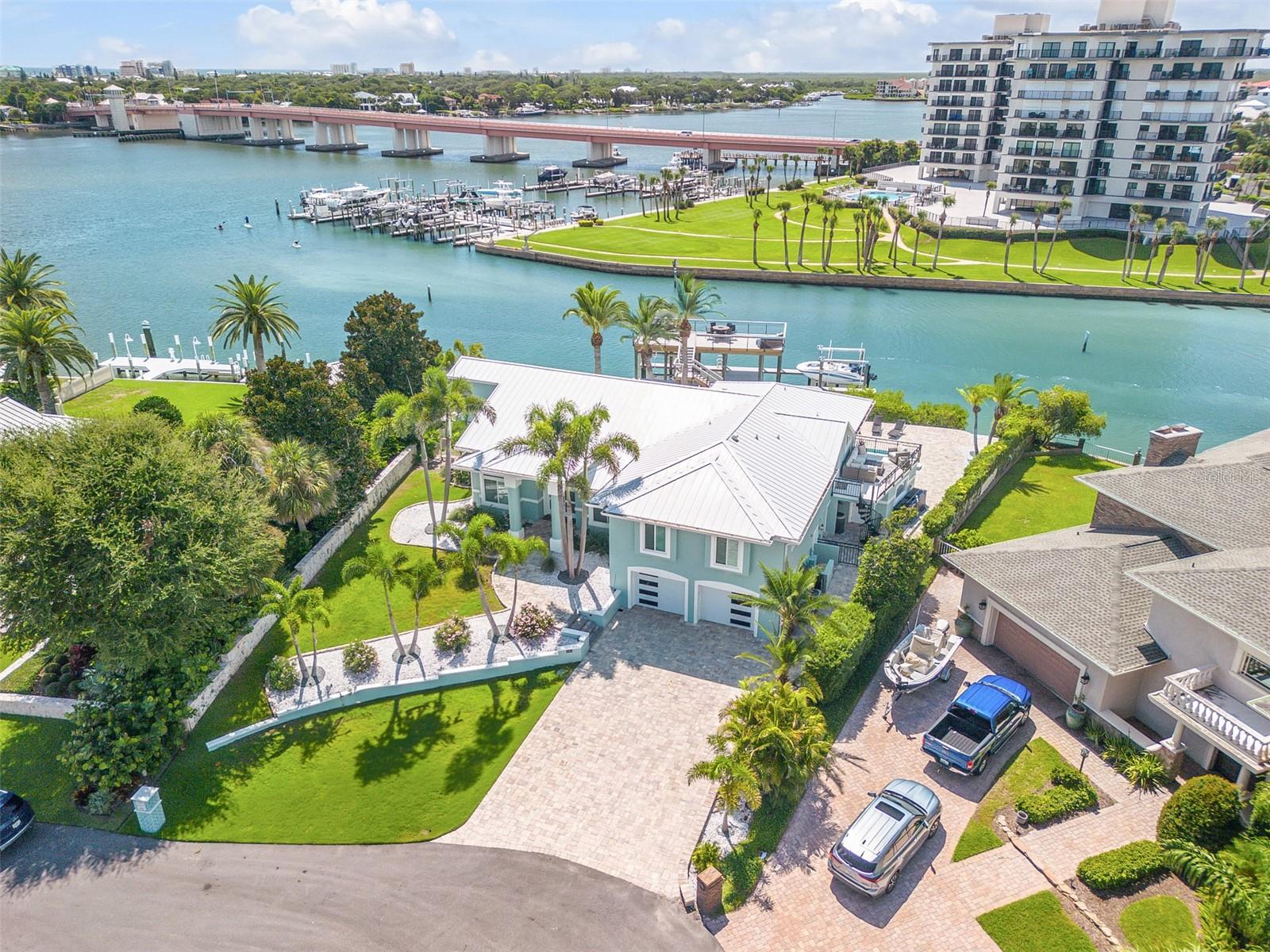444 QUAY ASSISI CT