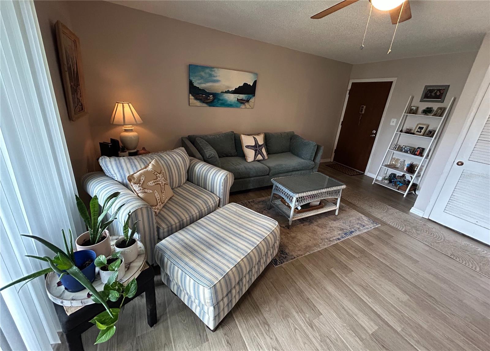 127 Springwood Cir #d Property Photo 4