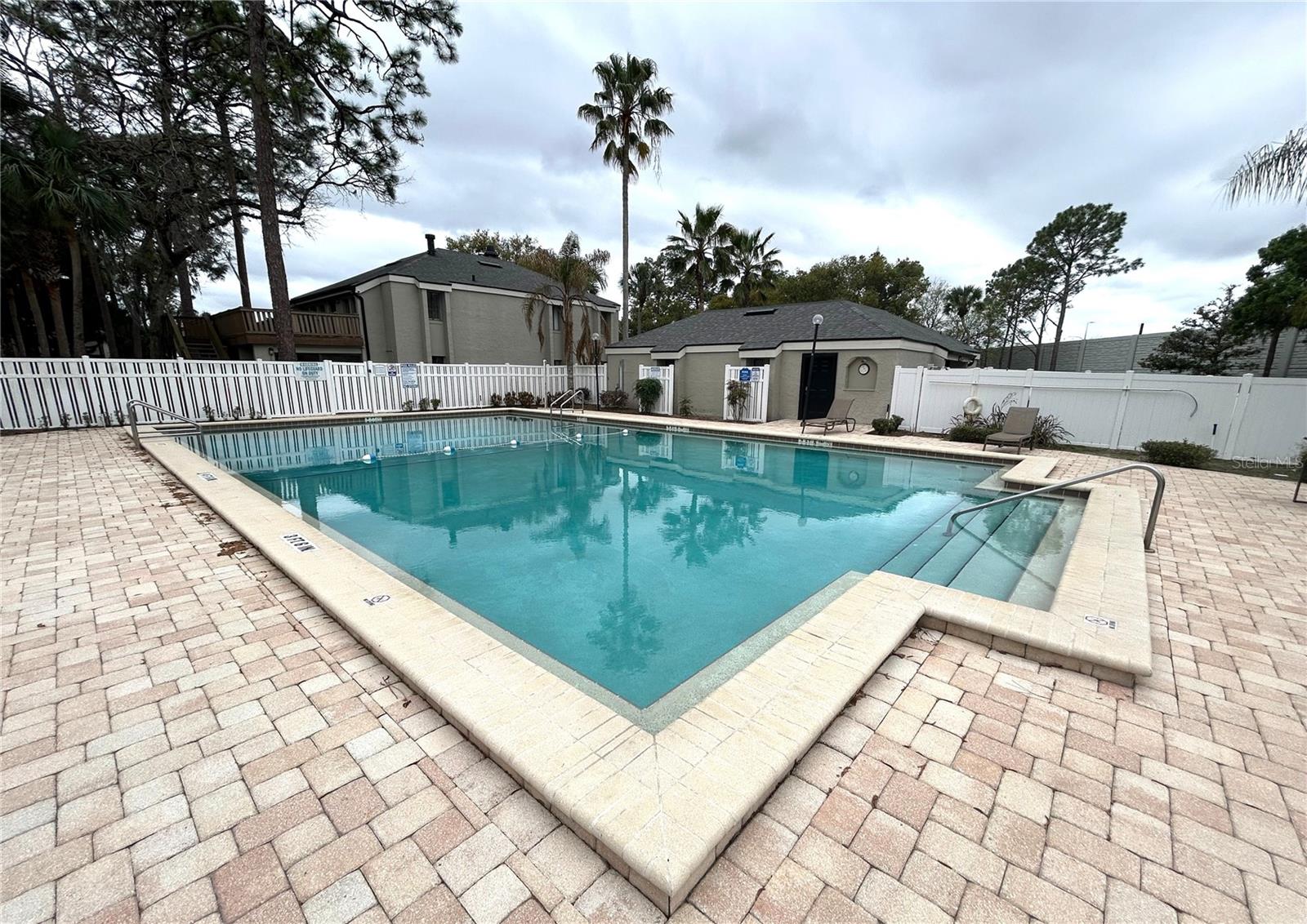 127 Springwood Cir #d Property Photo 16