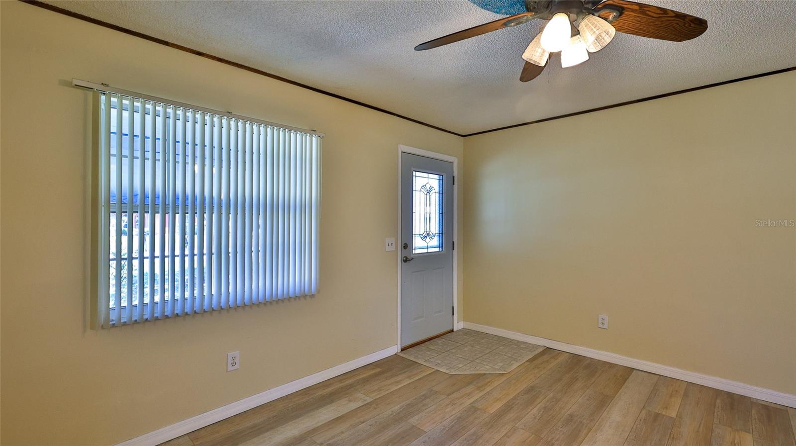 1915 Umbrella Tree Dr Property Photo 5