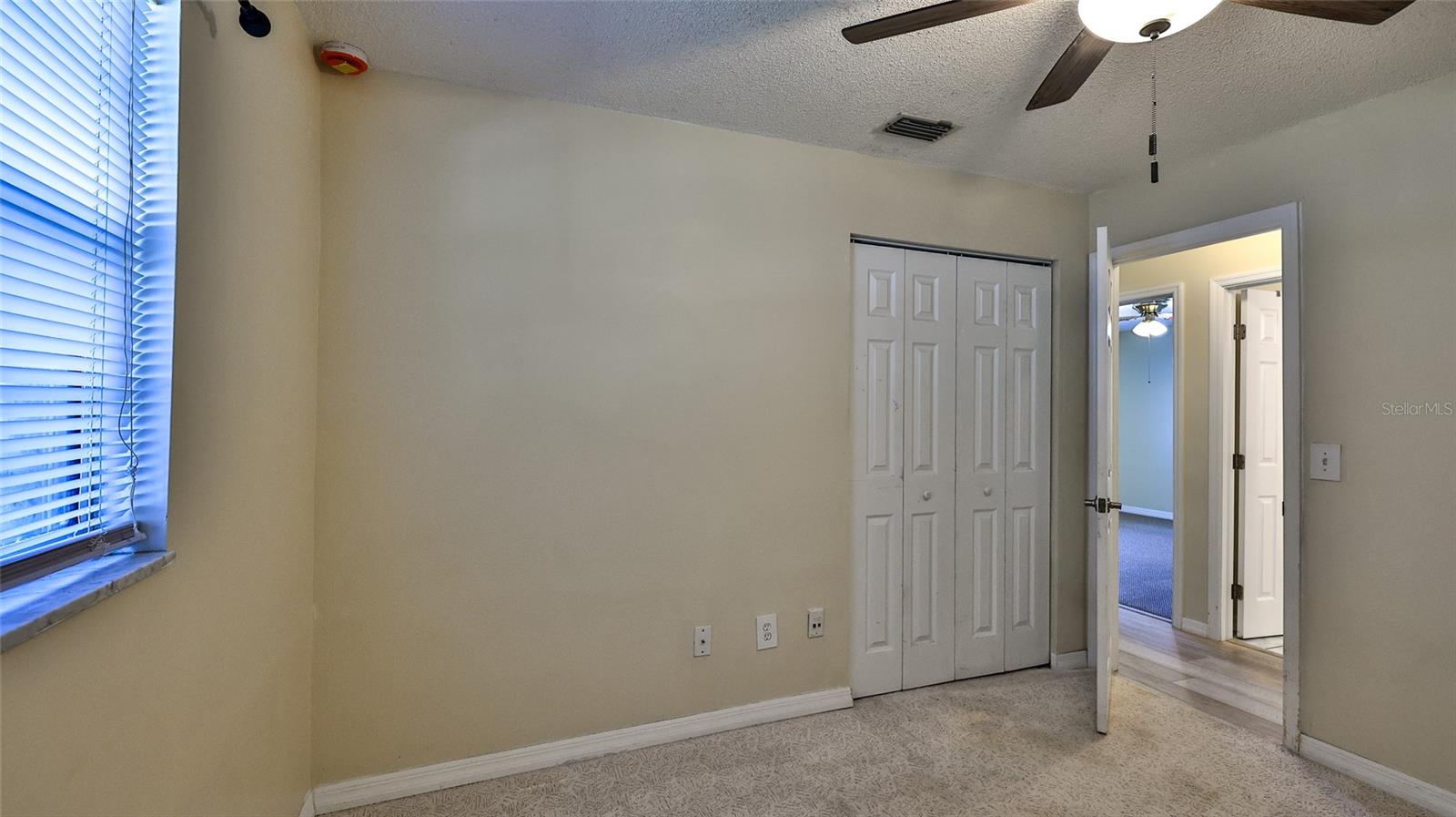 1915 Umbrella Tree Dr Property Photo 15