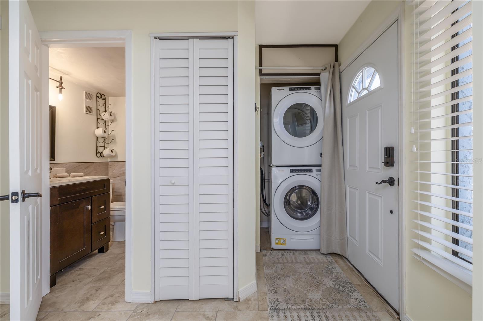 3333 S Ridgewood Ave #27g Property Photo 13