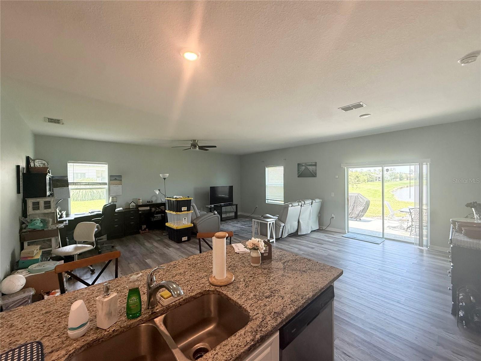3021 Blue Shores Way Property Photo 8