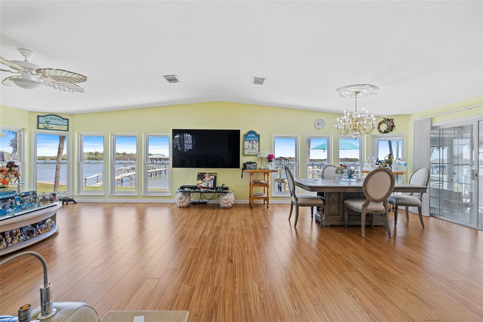 349 Marsh Landing Loop Property Photo 15
