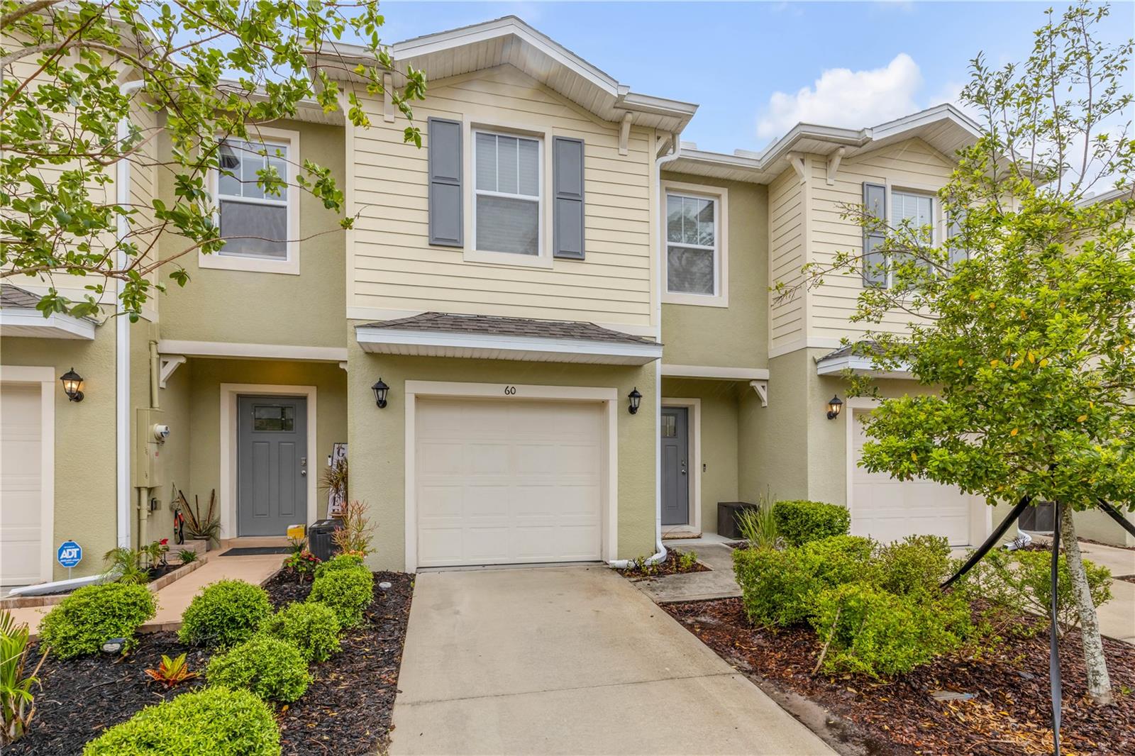 60 BELLA OAKS DR