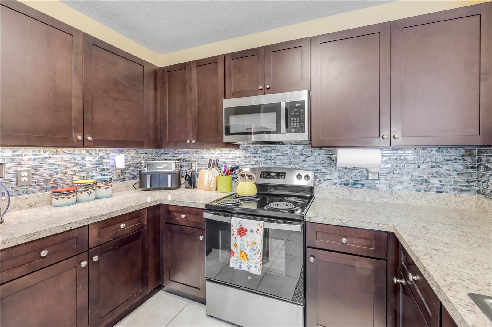 2820 Taton Trce Property Photo 18