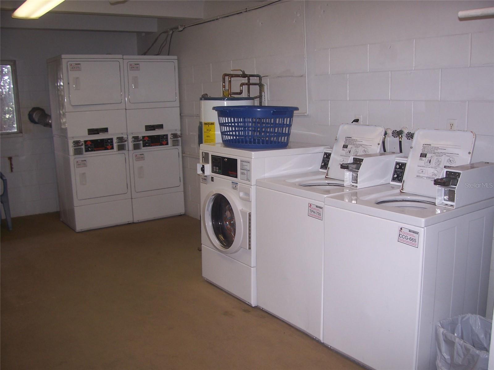 4849 Saxon #c202 Property Photo 25