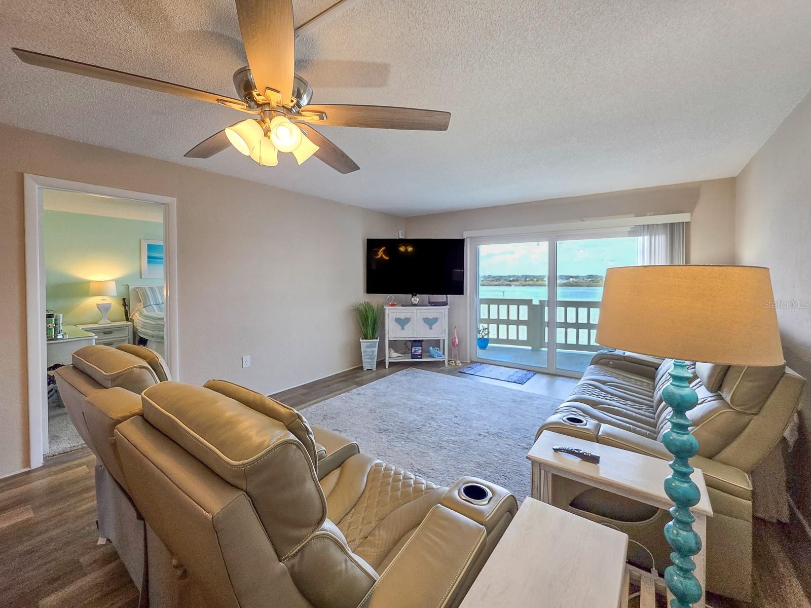 3606 S Peninsula Dr #605 Property Photo 9