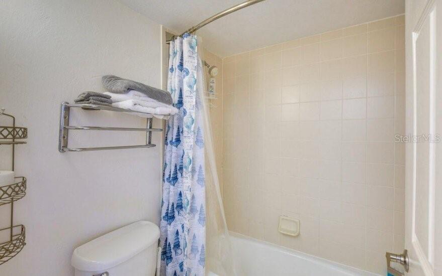2700 N Atlantic Ave #421 Property Photo 3