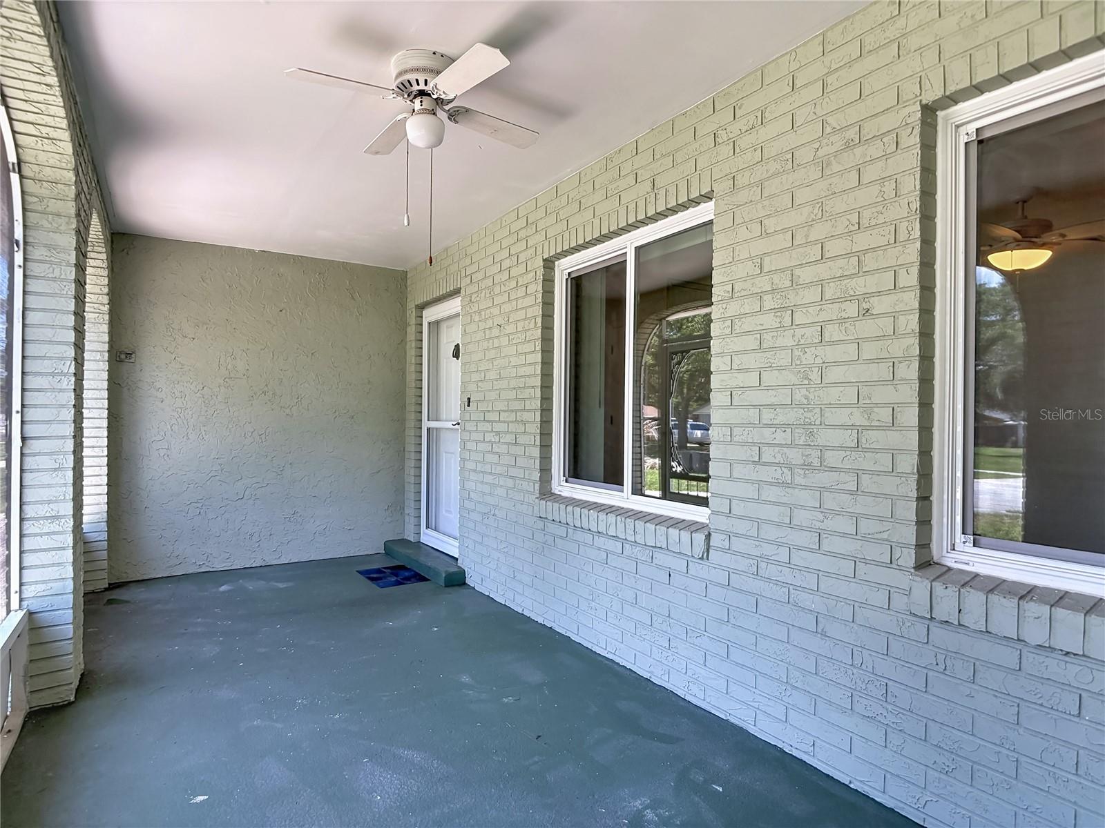 1237 Jeffery Dr Property Photo 4