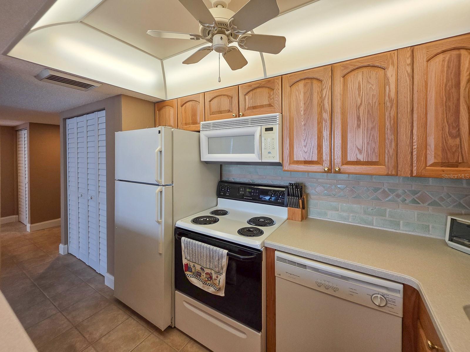 3051 S. Atlantic Ave #1805 Property Photo 9