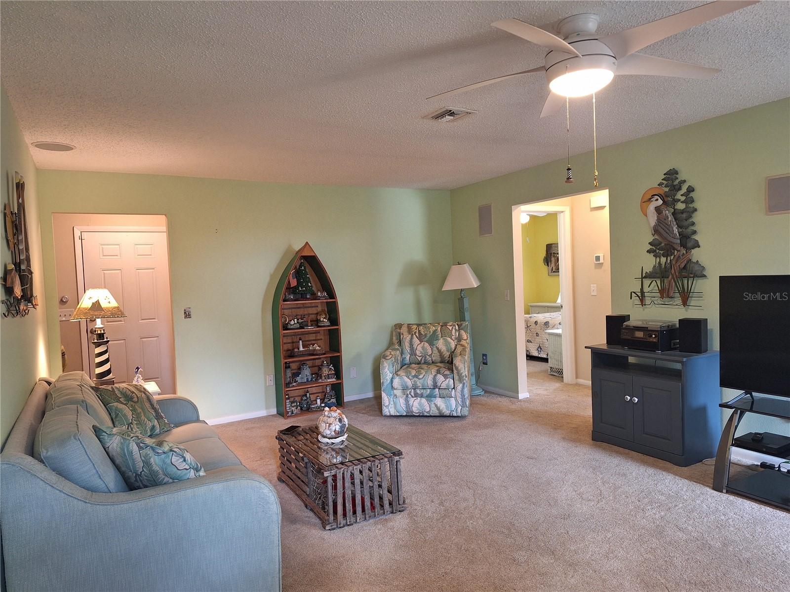 2707 Pine Tree Dr Property Photo 13