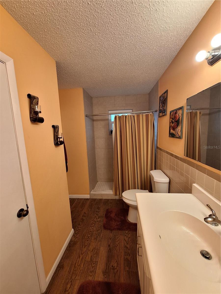 2707 Pine Tree Dr Property Photo 20