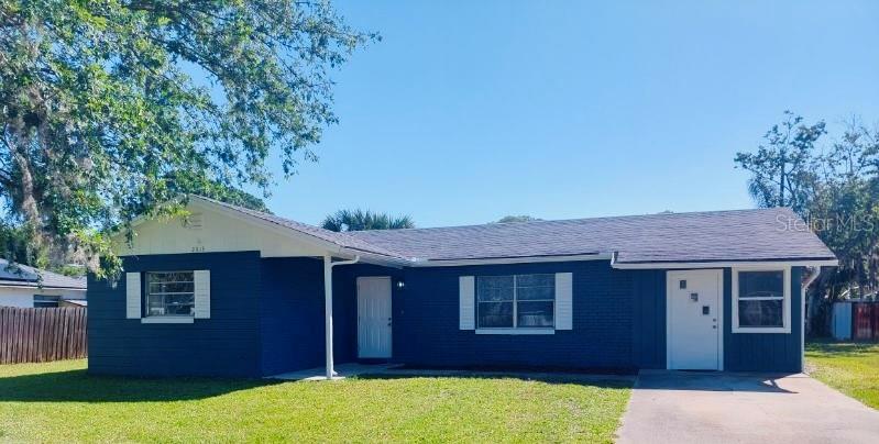 2315 Queen Palm Dr Property Photo 1