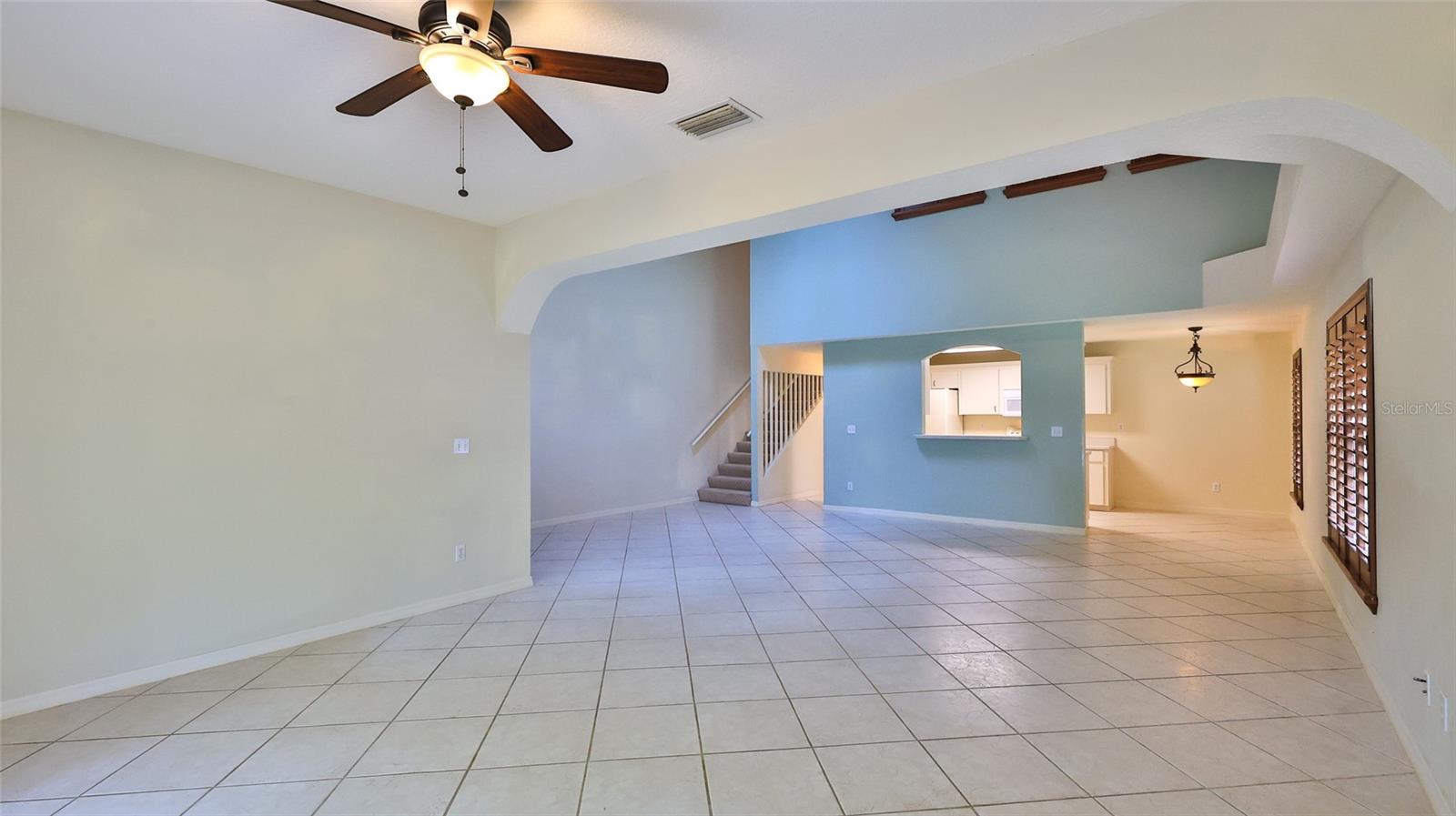2271 Candlewood Ln Property Photo 9