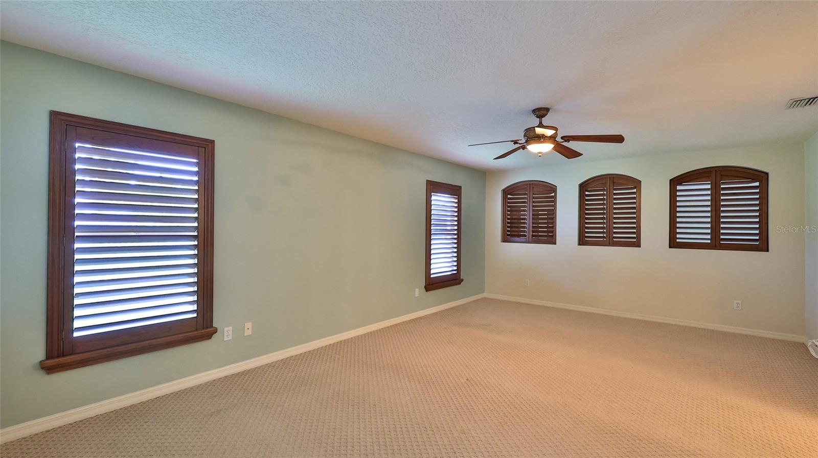 2271 Candlewood Ln Property Photo 27