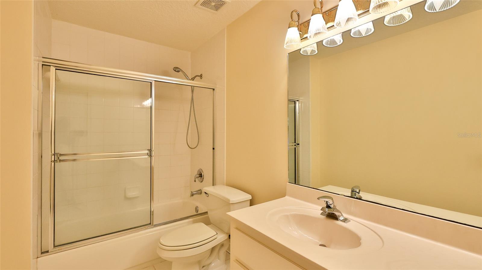 2271 Candlewood Ln Property Photo 29