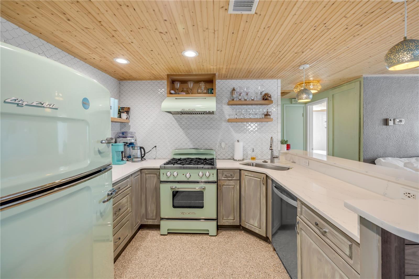 308 Normandy Ave Property Photo 21