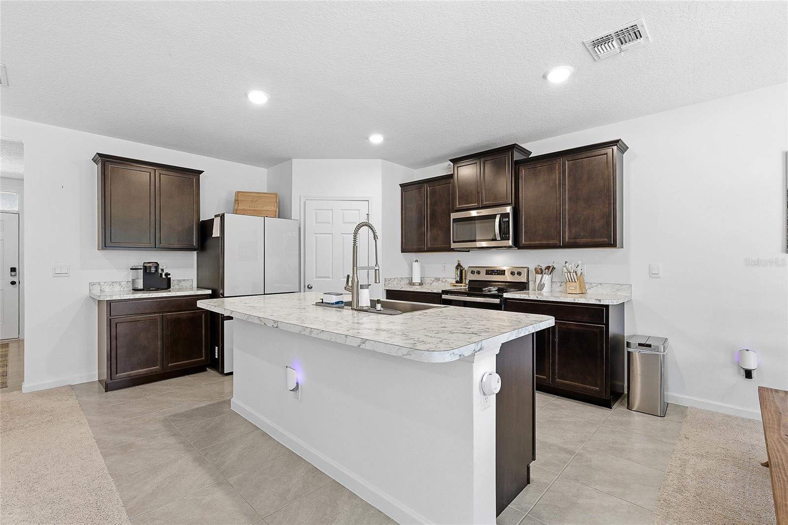 4872 Talbot Blvd Property Photo 13