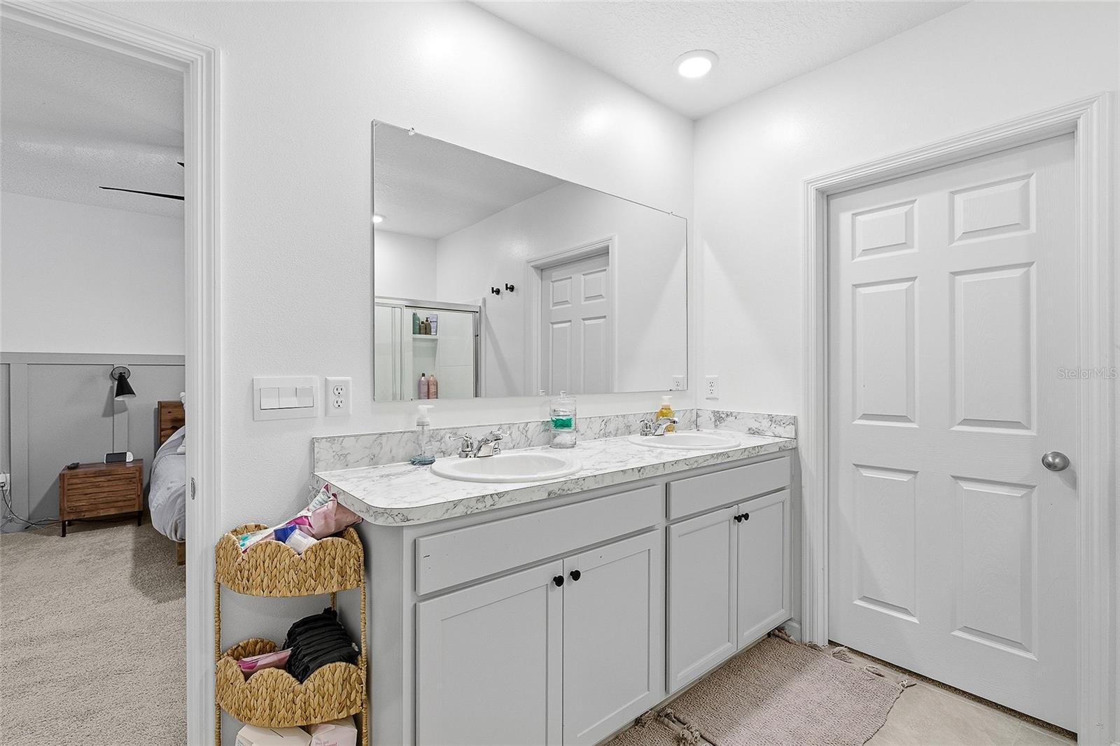 4872 Talbot Blvd Property Photo 32