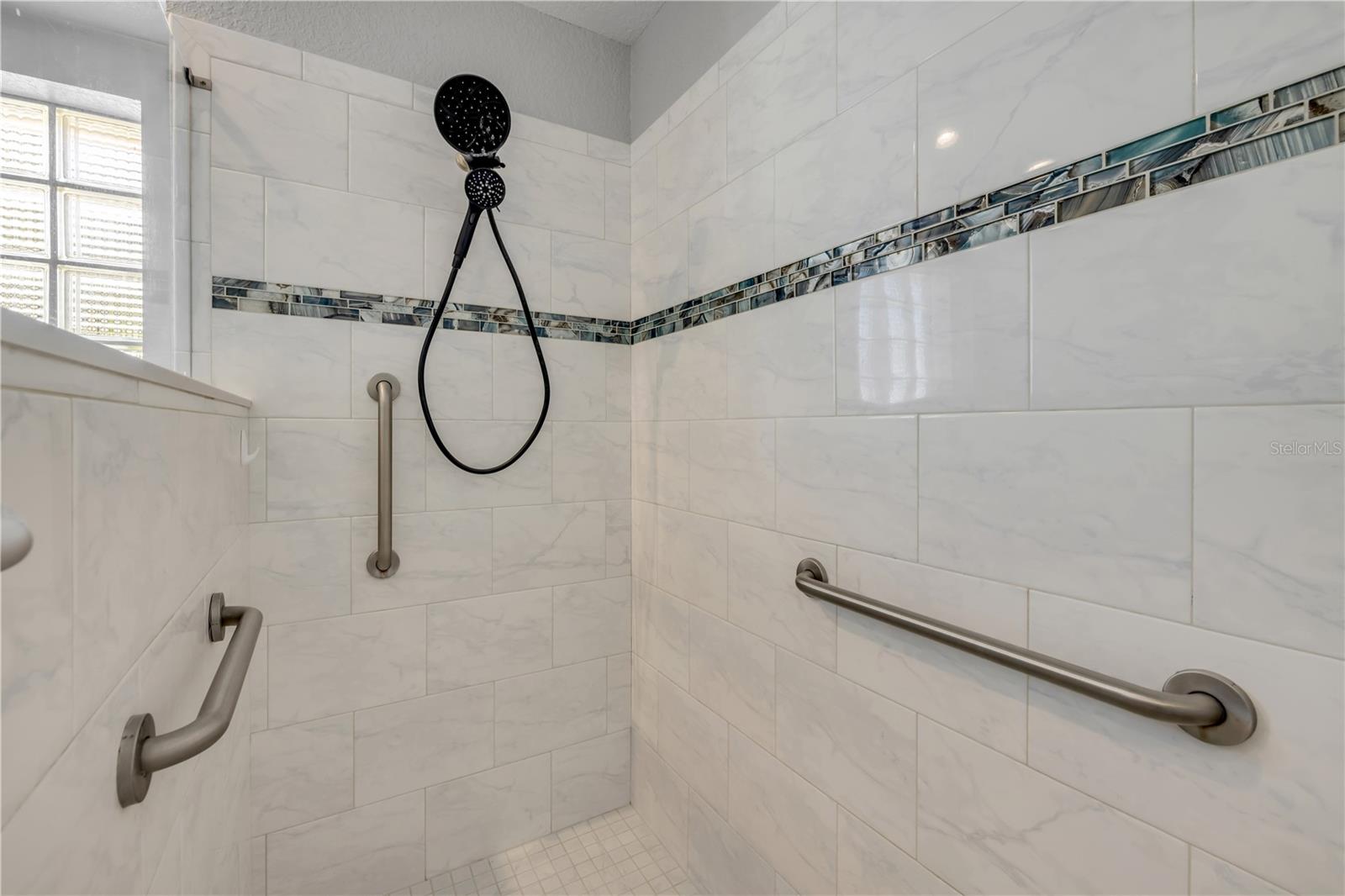 10 Cunningham Dr Property Photo 32