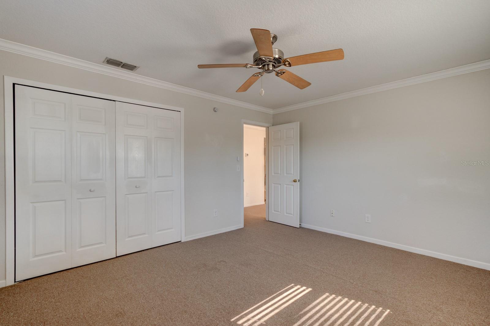 712-714 Oakwood Ave Property Photo 7