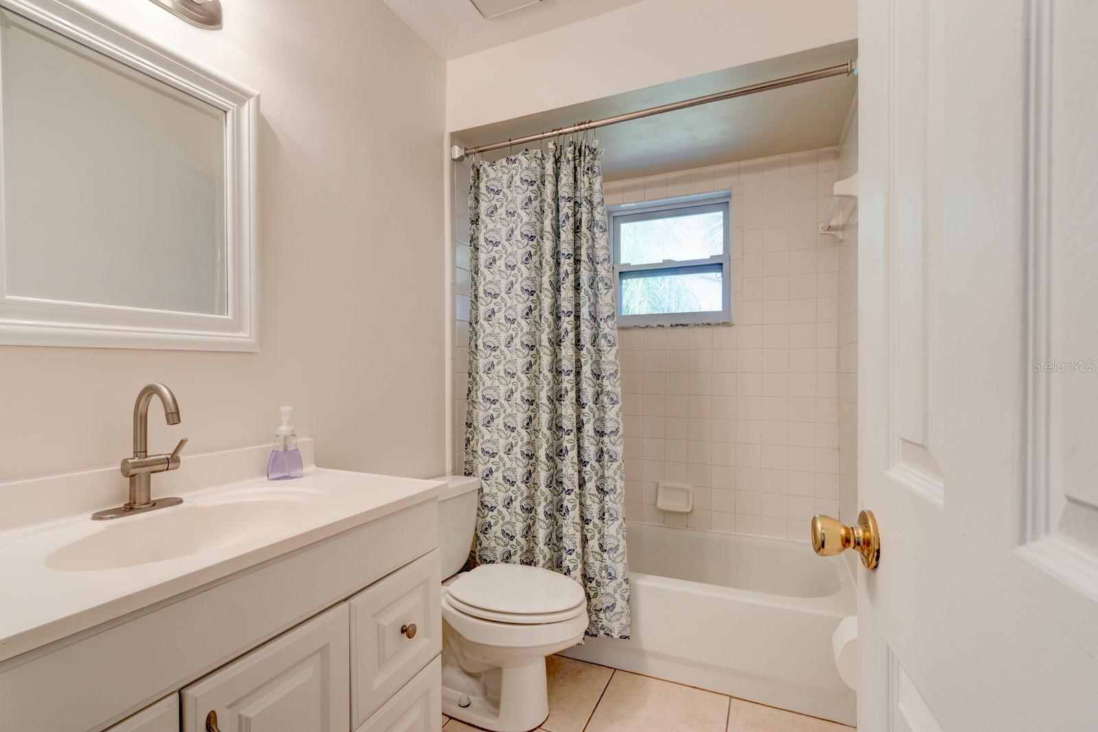 712-714 Oakwood Ave Property Photo 18